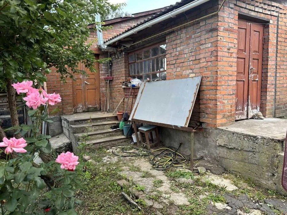 Продається будинок у Дубово з гаражем та ділянкою 5,17 сотки