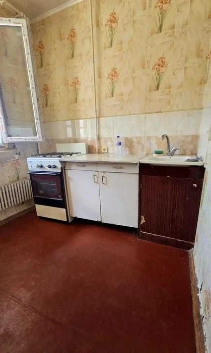Продам 1-комнатную квартиру в 15 минутах от м. «Салтовская»
