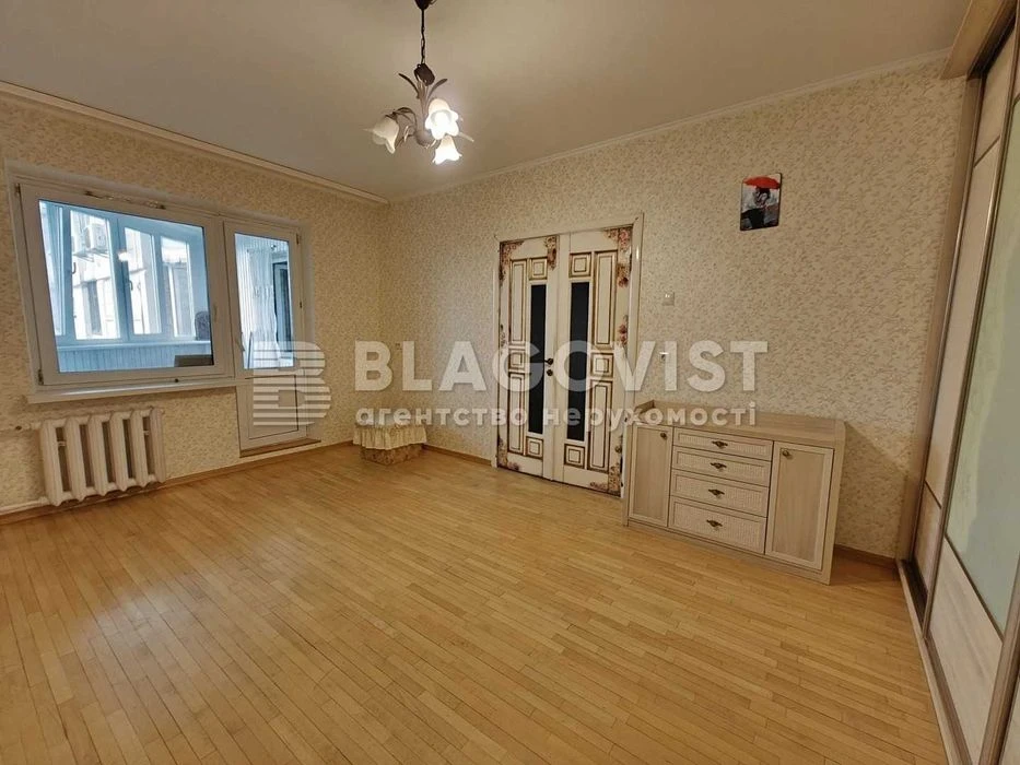 Продаж 3х кімнатної квартири Лісківська 22 Деснянський район