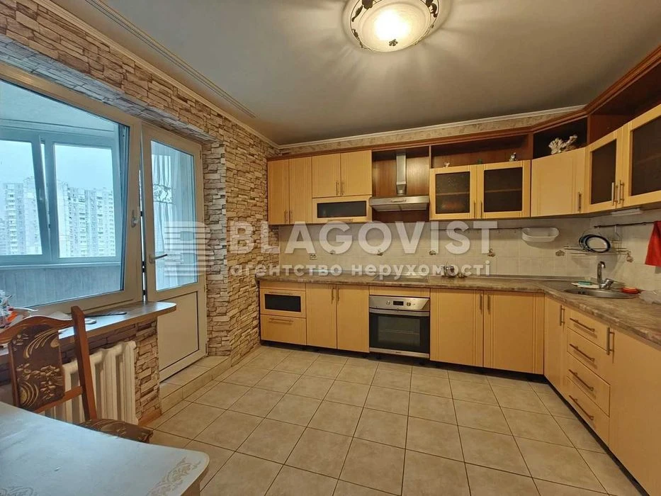 Продаж 3х кімнатної квартири Лісківська 22 Деснянський район