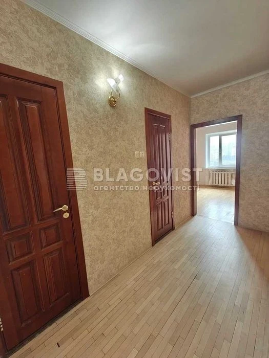 Продаж 3х кімнатної квартири Лісківська 22 Деснянський район