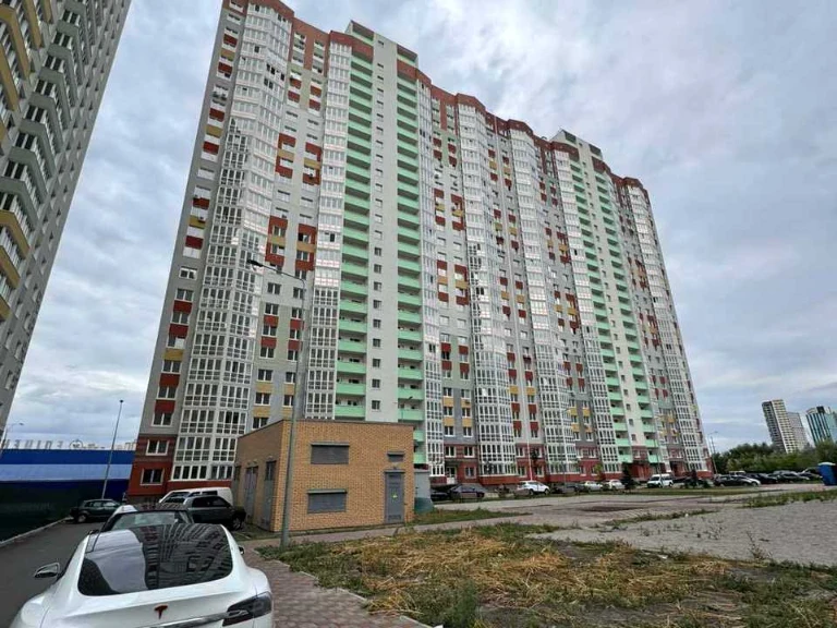 Квартира. Київ, Бориса Гмирі вул.