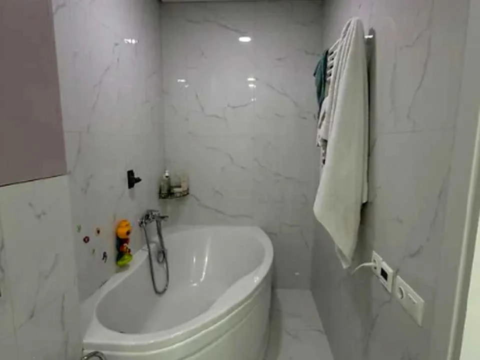 Apartment. Kharkiv, Heroiv Kharkova Ave. (Moskovskiy)