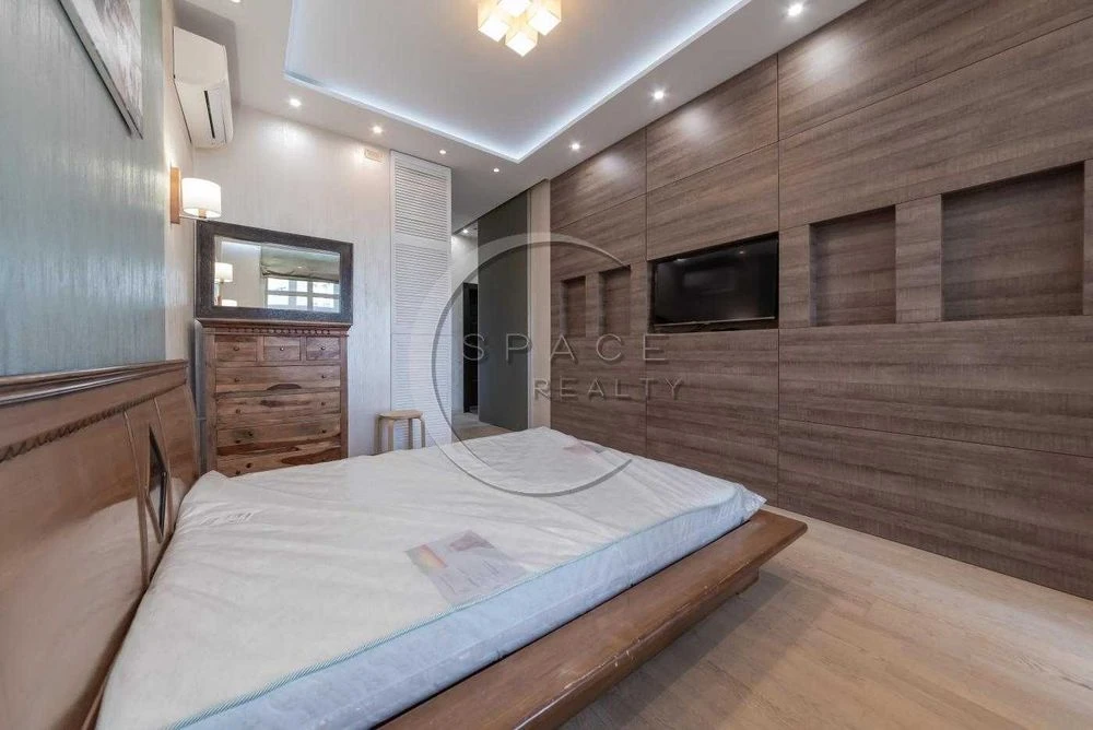 Продаж 3 кім.квартира з каміном  ЖК Новопечерські Липки  вул