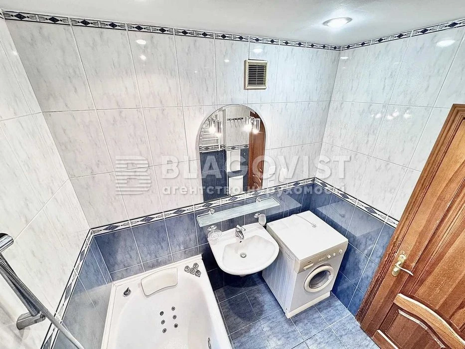 Продаж 4 кімнатна квартира Гоголівська, 36/40, ст.м "Універс