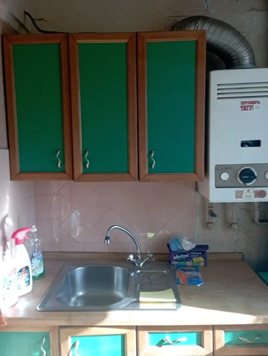 Продам 3х Успенська / Утесова