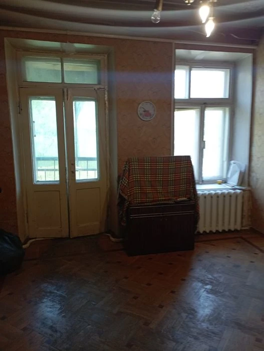 Продам 3х Успенська / Утесова