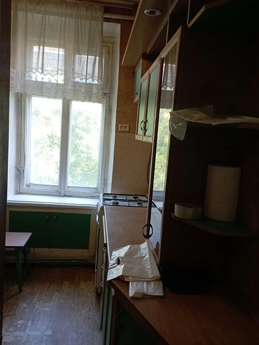 Продам 3х Успенська / Утесова