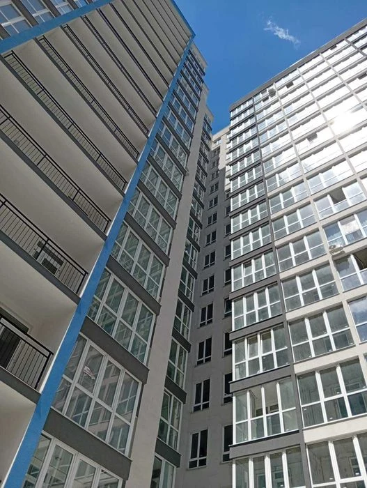 Продам 1 комнатную квартиру в ЖК "Акварель-3" на Пишеновской.