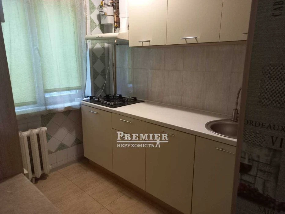 Продам 4-кімнатну квартиру Добровольского/Бочарова