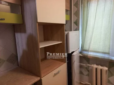 Продам 4-кімнатну квартиру Добровольского/Бочарова