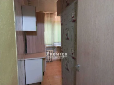 Продам 4-кімнатну квартиру Добровольского/Бочарова
