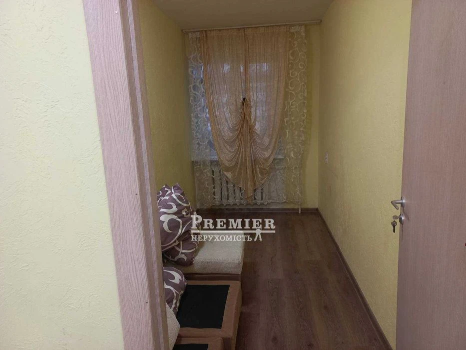 Продам 4-кімнатну квартиру Добровольского/Бочарова
