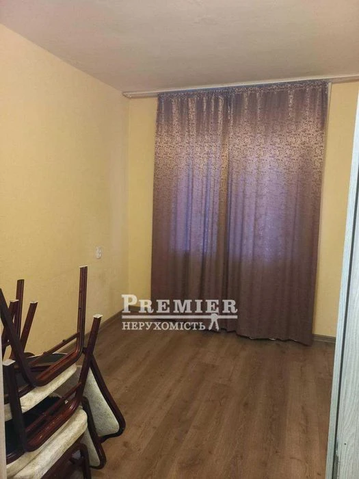 Продам 4-кімнатну квартиру Добровольского/Бочарова