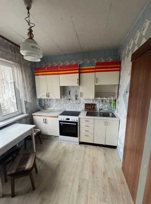 3 кімнатна, Заболотного Академіка  12, М. Теремки, Голосіївс