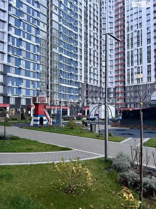 Терміново продаж Київ Бабича Гліба Канальна 8Б Причал 8