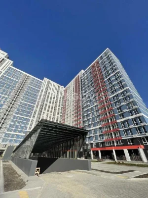 Терміново продаж Київ Бабича Гліба Канальна 8Б Причал 8