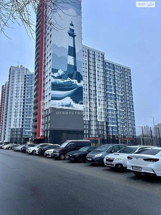 Терміново продаж Київ Бабича Гліба Канальна 8Б Причал 8