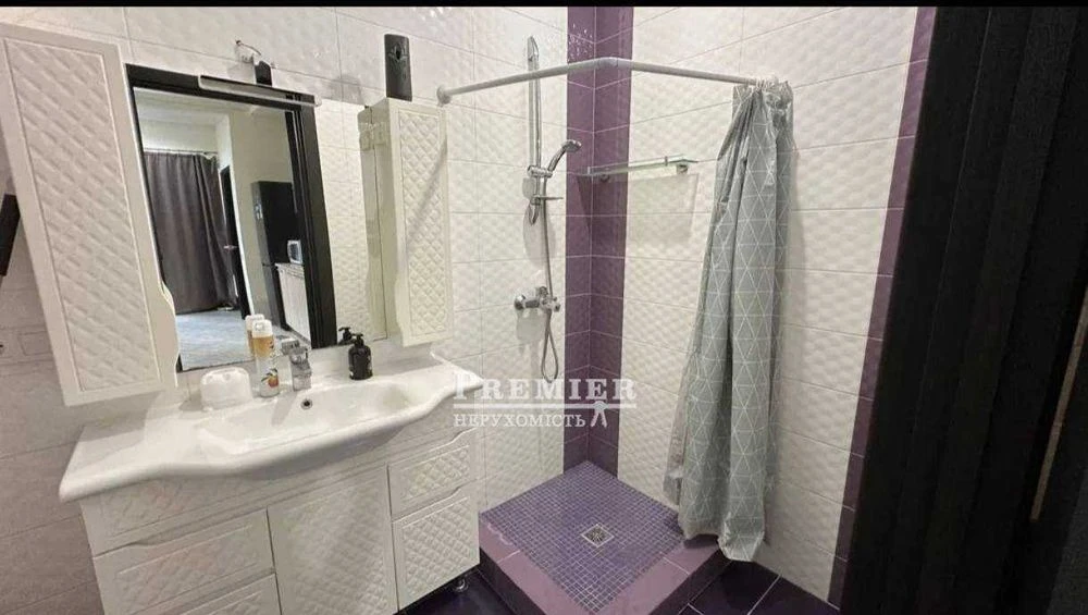 Дворівнева квартира 50 м², ремонт, газове опалення. Хаджибеї