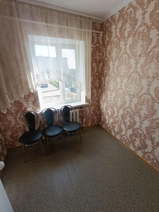 Терміново продам 2кім.в гуртожитку  на Київські