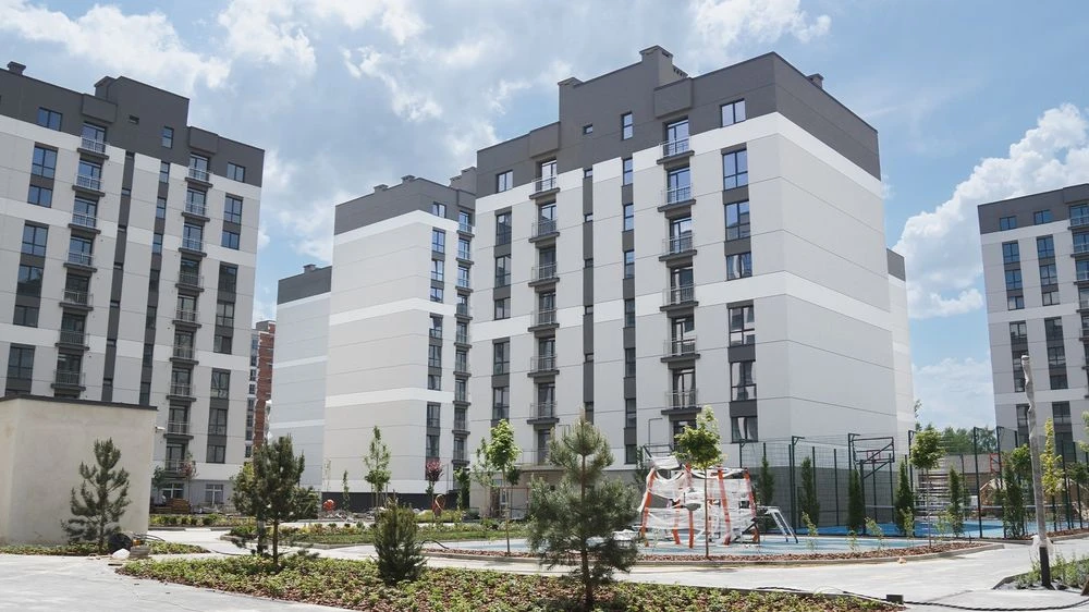 Однокімнатна квартира з гардеробною у сучасному ЖК - тепло,
