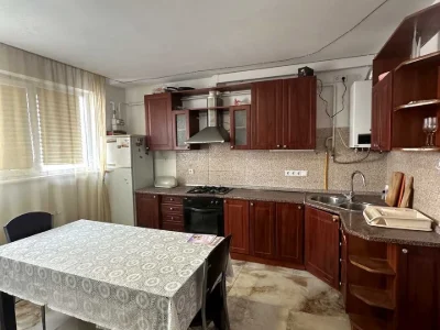 Квартира. Львів, Роксоляни вул., (Будинок)