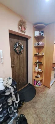 Продам 2  к.  квартиру, "чешка" ж .м. Лівобережний 3.
