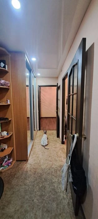 Продам 2  к.  квартиру, "чешка" ж .м. Лівобережний 3.