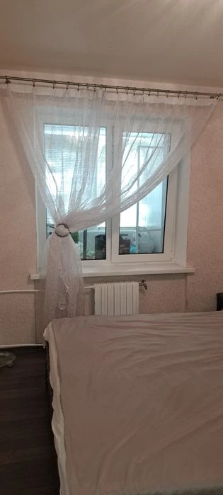 Продам 2  к.  квартиру, "чешка" ж .м. Лівобережний 3.