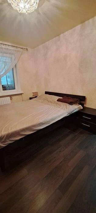 Продам 2  к.  квартиру, "чешка" ж .м. Лівобережний 3.