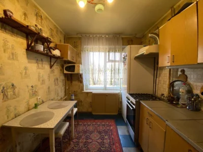 Продам 2 комнатную квартиру ул. Гомельская, 52 правый берег