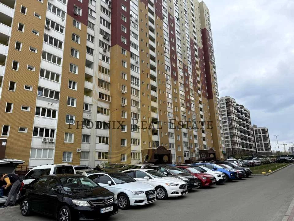 Квартира. Київ, Сергія Данченка вул.