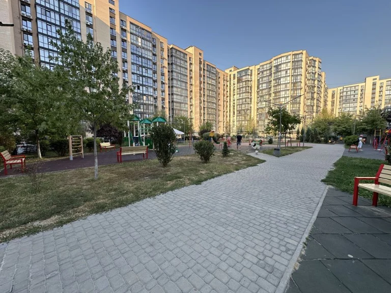 Продам двухкомнатную жк Ривер Парк