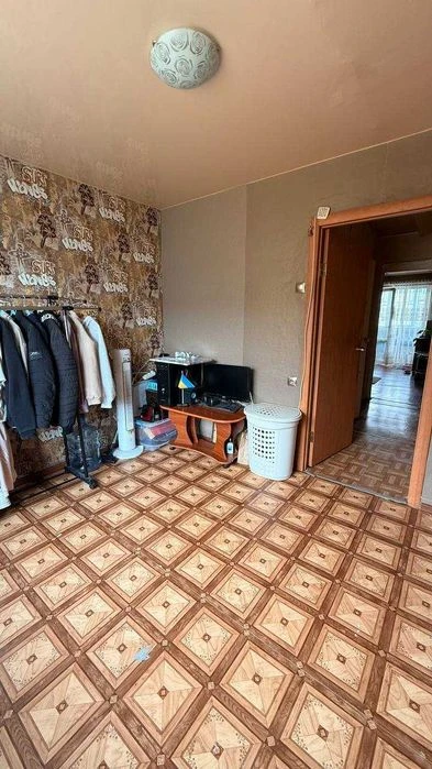 Продам 3 кімнатну квартиру на Тополі-2