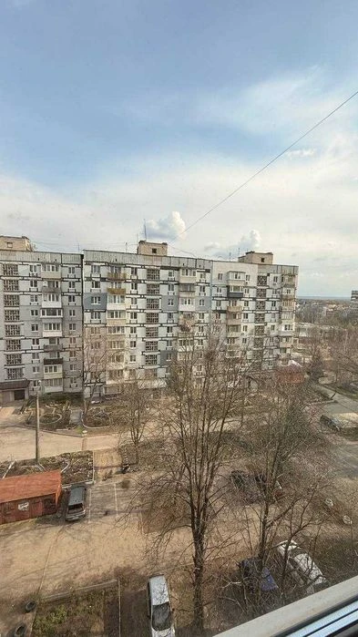 Продам 3 кімнатну квартиру на Тополі-2