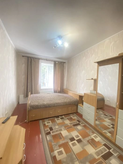 Продаж 1- кімнатноі квартири, 27 кв. Район Нива