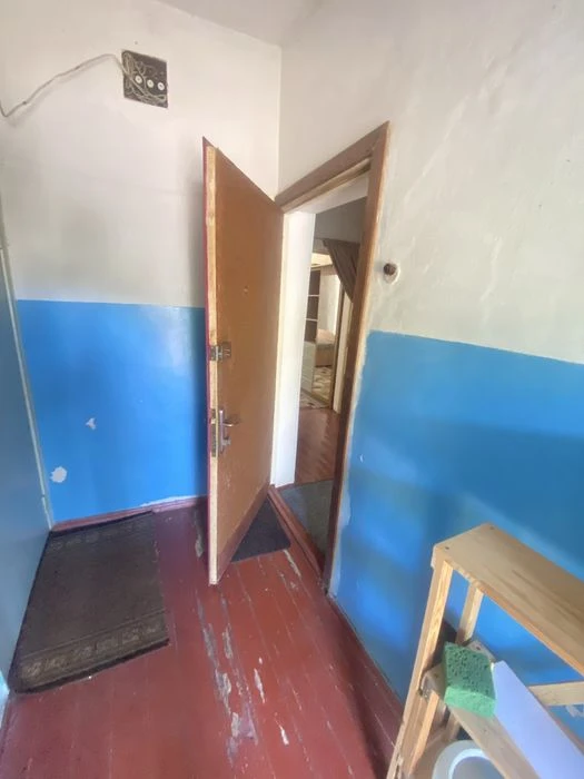 Продаж 1- кімнатноі квартири, 27 кв. Район Нива