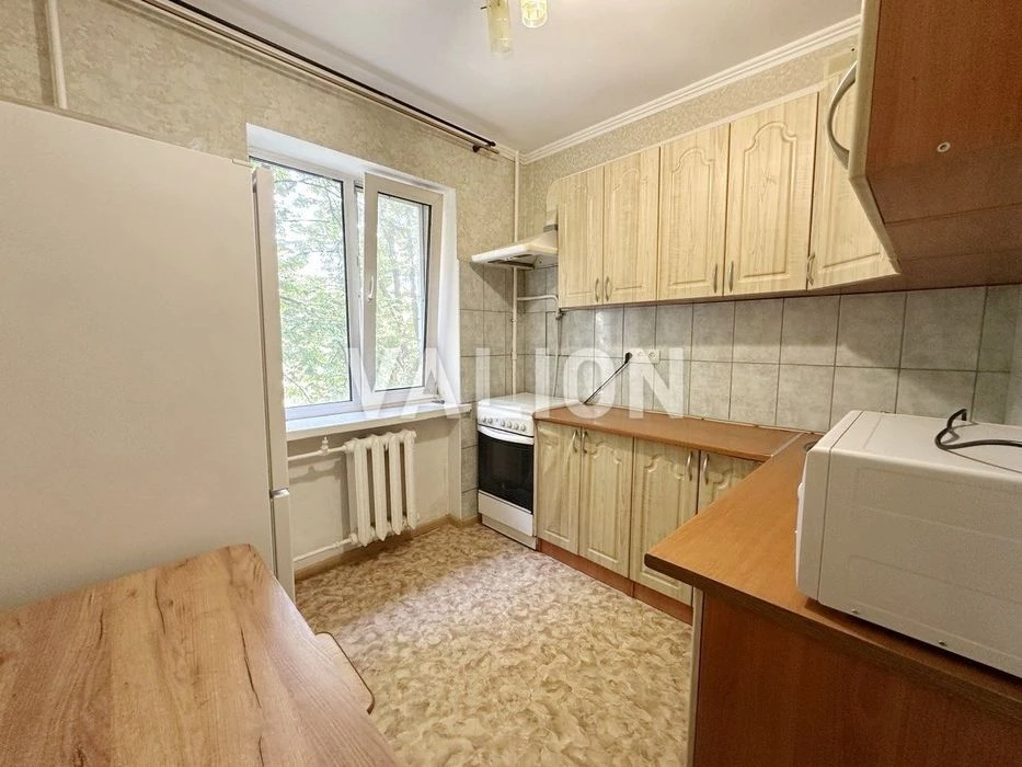 Без % Продаж 2 кімнатної квартири в цегляному будинку по вул