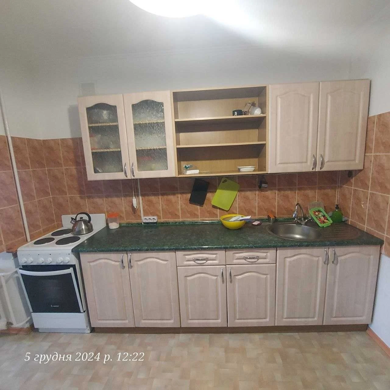 "Обол. липки" простора 2-кімн. в цегляному відомчому будинку