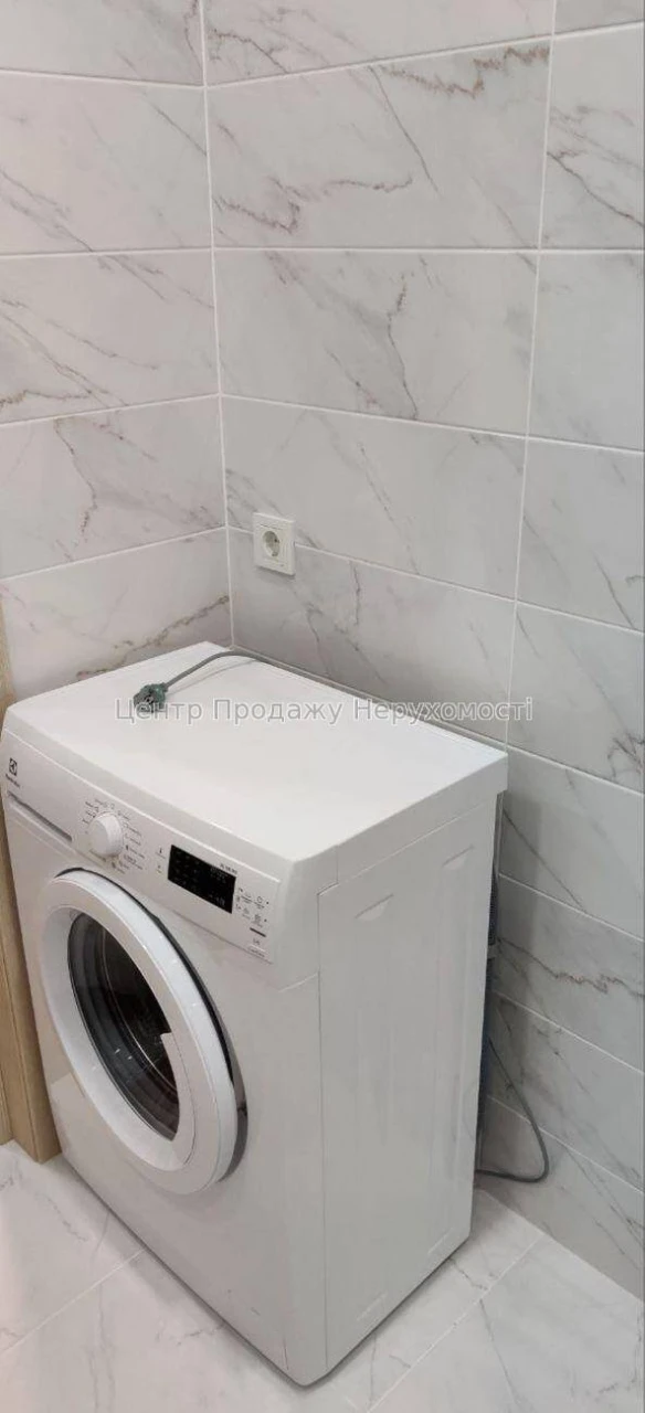 Продаж 1-кімн. квартири 42 м² в ЖК ParkLand, Київ, 8/9 повер