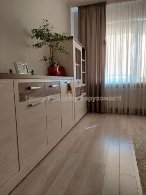 1-кімн. квартира 41. 8 м², Київ, 17/25 пов. Відмінна ціна!