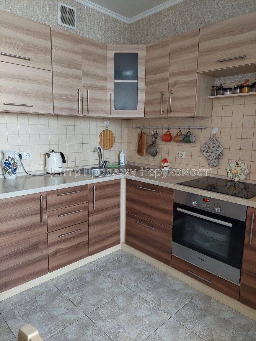 1-кімн. квартира 41. 8 м², Київ, 17/25 пов. Відмінна ціна!