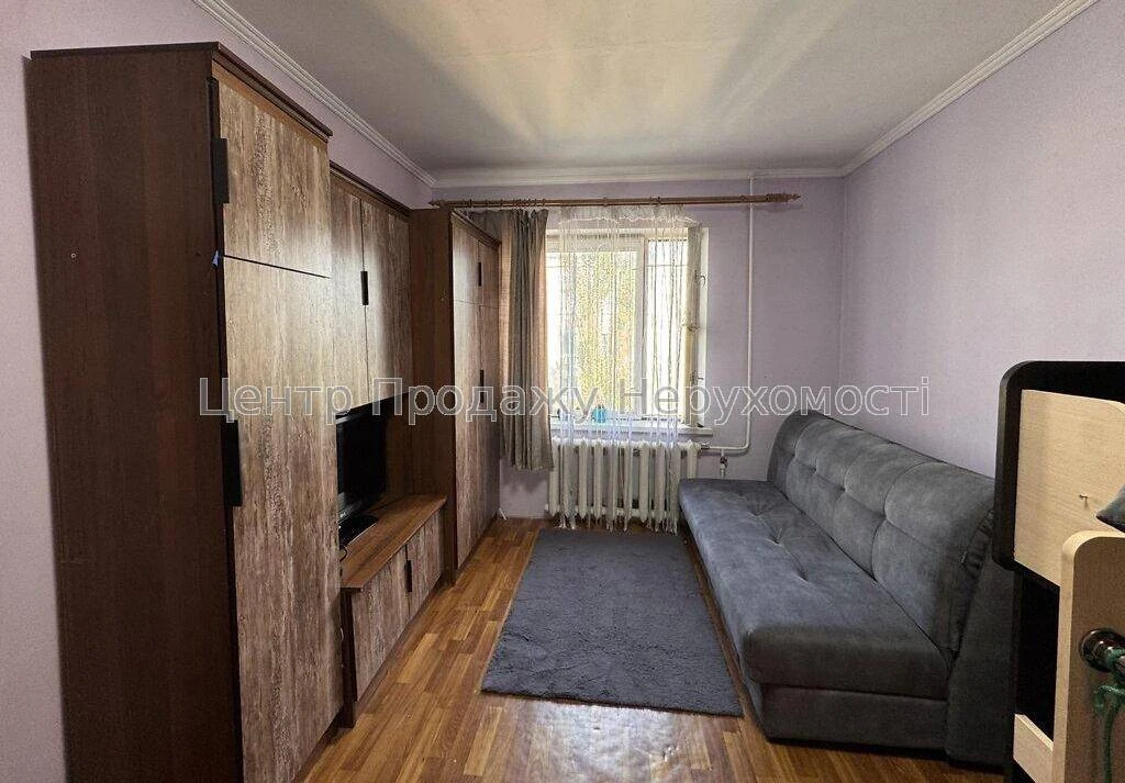 Продаж 1-кімн. квартири на 8/9 пов, 28. 10/13. 40/5. 30 м²,