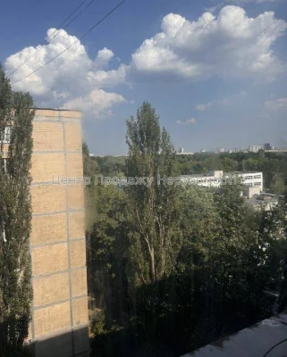 Продаж 1-кімн. квартири на 8/9 пов, 28. 10/13. 40/5. 30 м²,