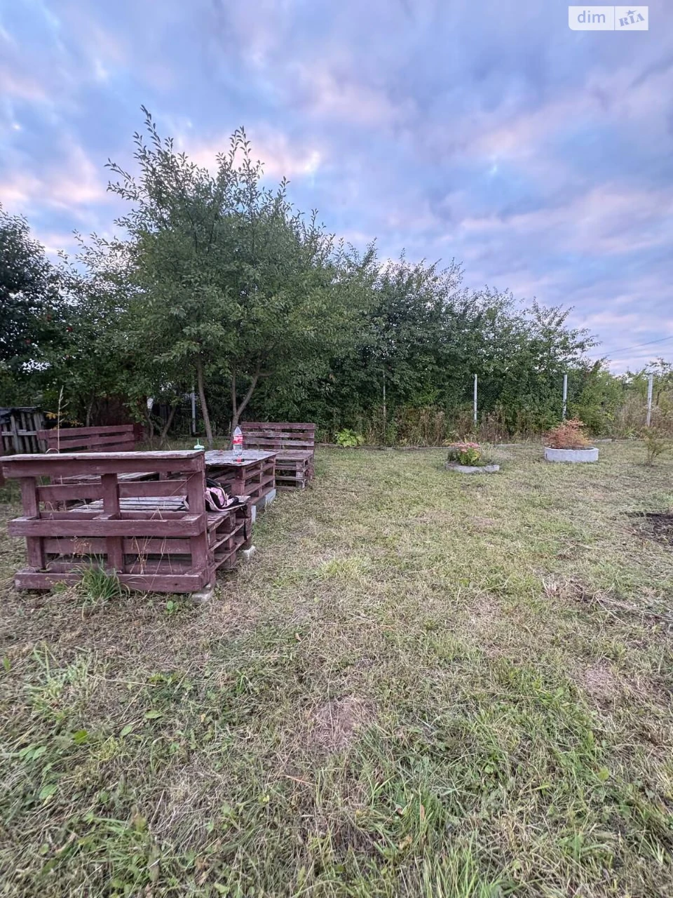 Продаж Ділянка під житлову забудову Лезневе