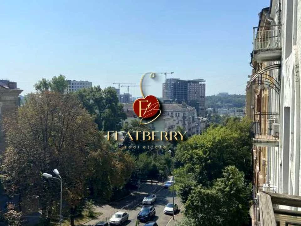 Квартира. Київ, Тарасівська вул.