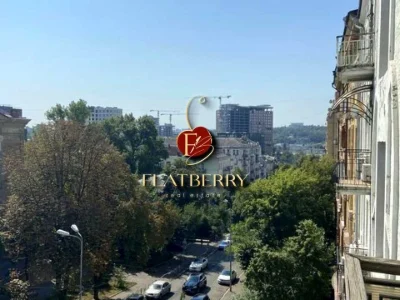Квартира. Київ, Тарасівська вул.