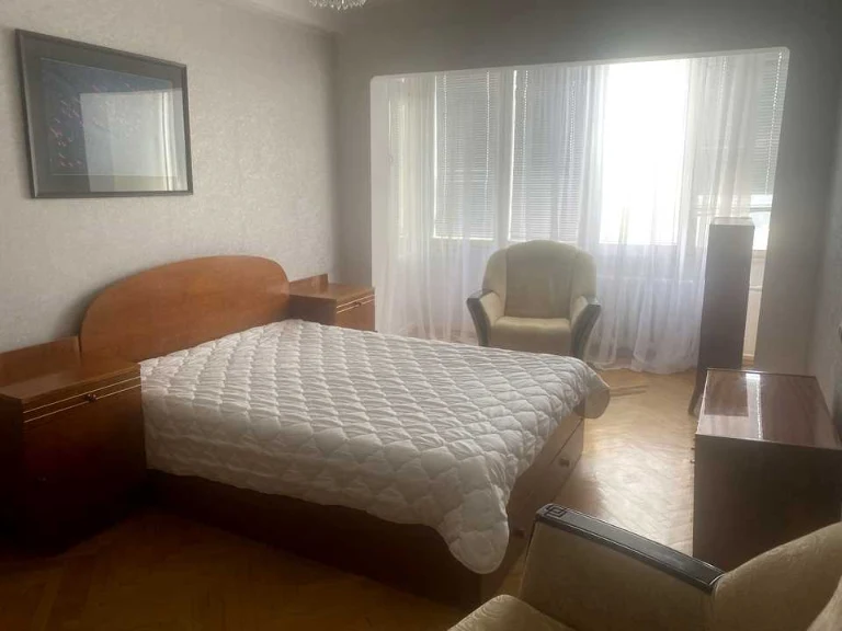 Квартира. Київ, Златопільська вул.