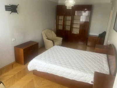 Квартира. Київ, Златопільська вул.