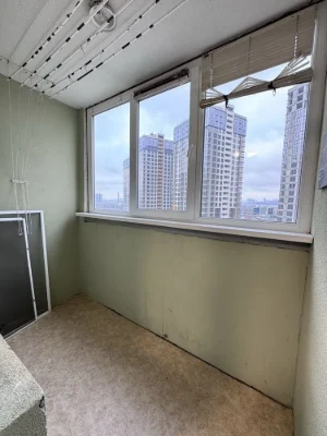 Метро Осокорки вулиця Урлівська 23 В. Квартира 44 м2 в оренд